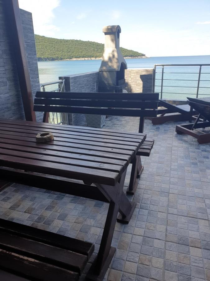 Holiday House Kruce 울친 외부 사진