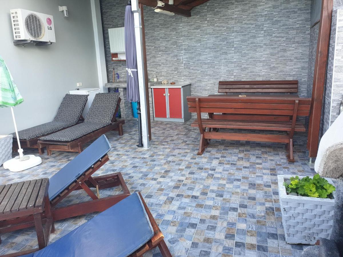 Holiday House Kruce 울친 외부 사진