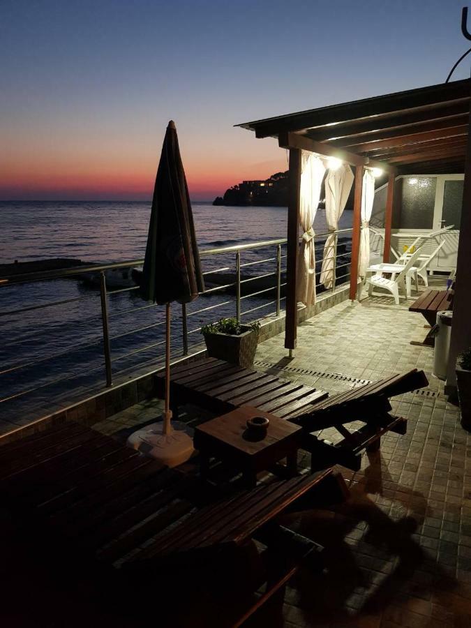 Holiday House Kruce 울친 외부 사진